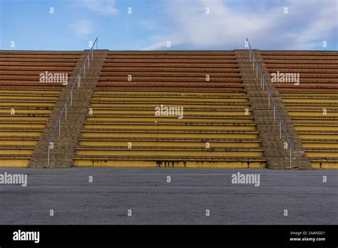 Cement Bleachers Hi Res Stock Photography And Images Alamy