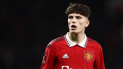 Alejandro Garnacho Perpanjang Masa Bakti Bersama Mu Purnawarta