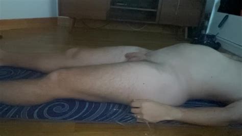 肚子胀气躺着 Pornhub Gay