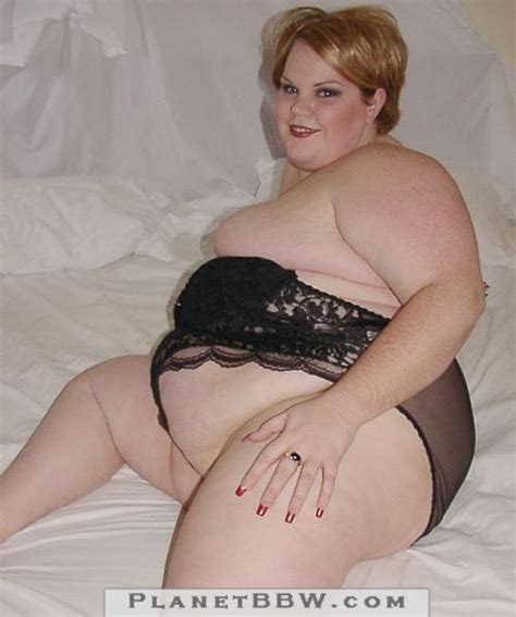 Exclusive BBW Cari Big Belly Babe Naked