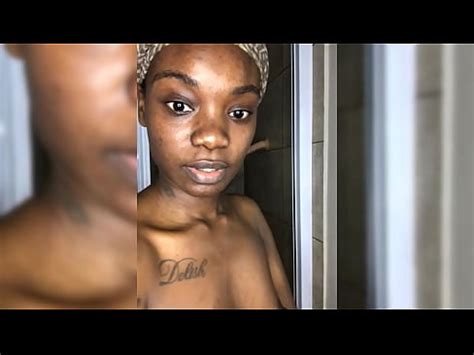 Freaky Black Maidens E Black Slick Clapping Her Booty In Shower XVIDEOS