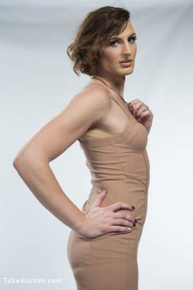 Porn Model Allysa Etain