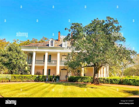 Oak Alley House in Louisiana USA Stock Photo - Alamy