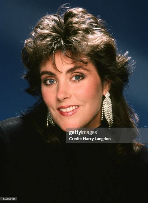 Singer Laura Branigan Poses For A Portrait Circa 1985 In Los Angeles
