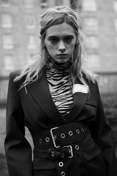 AW19