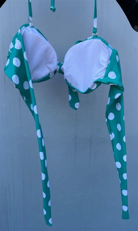 Vintage Pin Up Bikini Top Women S Fashion Swimwear Bikinis Swimsuits On Carousell