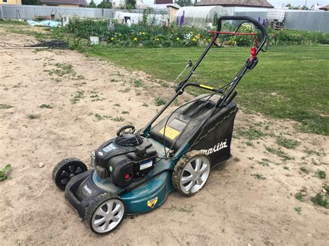 Газонокосилка бензиновая самоходная Makita PLM4628N — купить по низкой ...