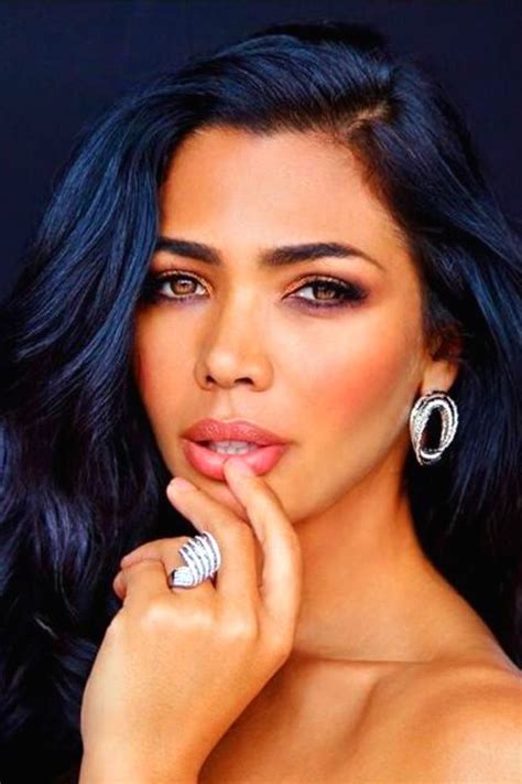 Top 10 Most Beautiful South African Women Fakoa