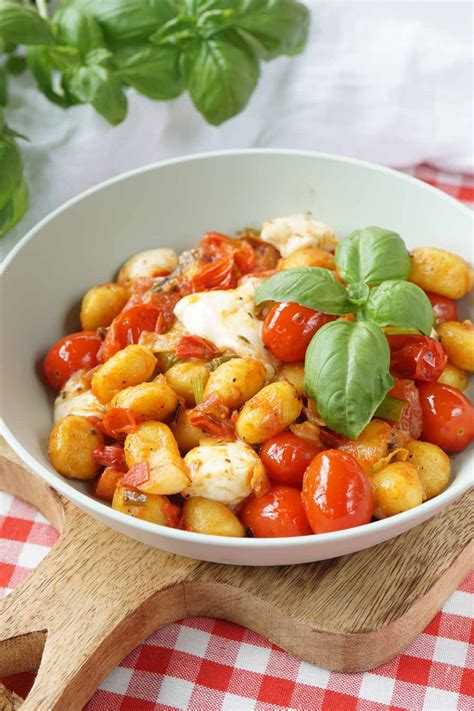 Gnocchi Pfanne Tomate Mozzarella