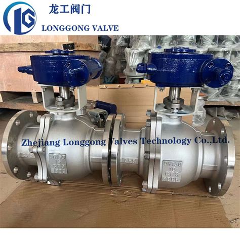 GB DIN API JIS 2PC Pn16 Flange Ball Valves Carbon Steel Stainless Steel