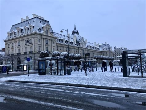 Neige à Rennes du retard sur l ensemble des lignes de bus annonce le