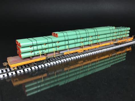 Walthersproto Ho Scale Flatcar With Steel Line Pipe Protoloads