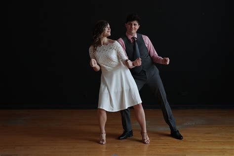 Easy Hip Hop Dance Moves For Surprise Wedding Dance — Duet Dance Studio