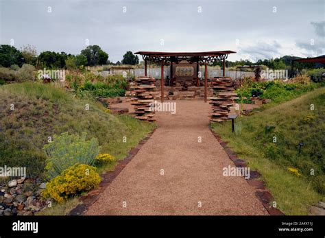 Santa Fe Botanic Gardens Hi Res Stock Photography And Images Alamy