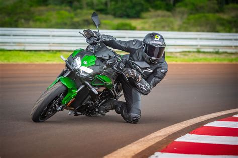 Kawasaki ZH2 Chega Ao Brasil Super Naked De 200 Cv Compressor Surpreende Em Test Ride