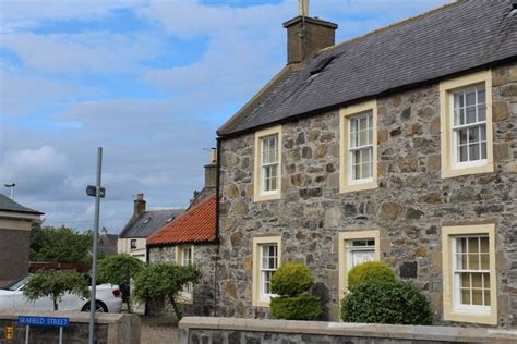 House in Whitehills © Leslie Barrie :: Geograph Britain and Ireland