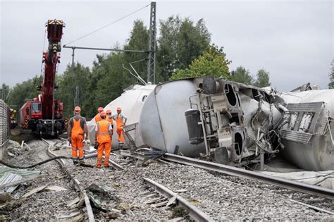 Drei Schwere Zug Unf Lle In Nrw Innerhalb Von Zwei Tagen