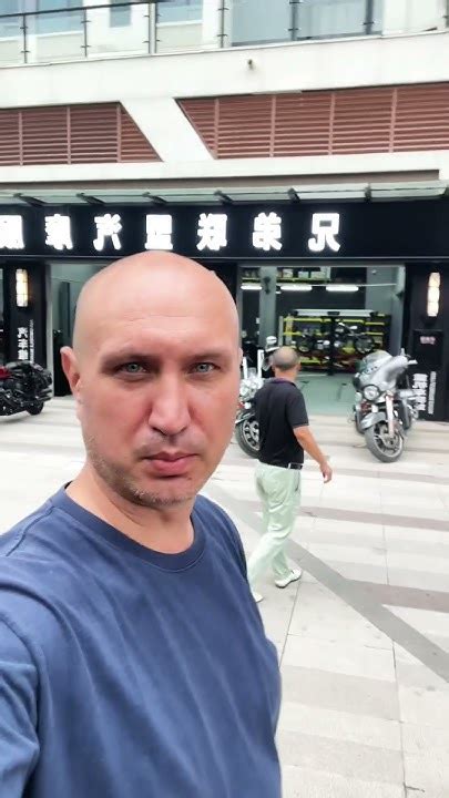 Рок концерт от местных байкеров байкеры Harleydavidson концерт