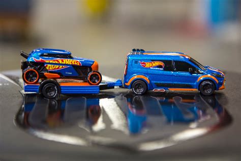 Ford Transit Connect Hot Wheels Concept Is A Race Ready Hauling Machine Autoevolution