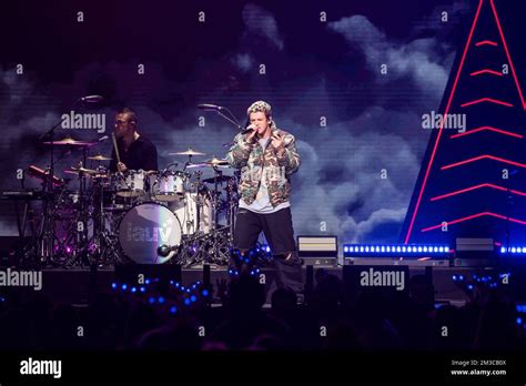 Washington Dc December Lauv Performs During Hot S Iheartradio Jingle Ball On