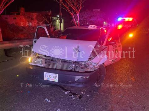 Imprudente Conductor Provoca Aparatoso Choque En Avenida Aguamilpa El Sol De Nayarit