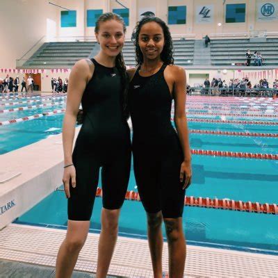 Hot Sexy Lydia Wilson Bikini Pics