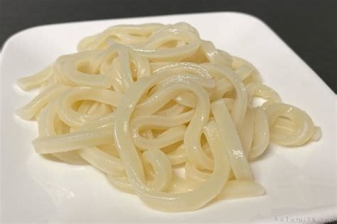 テーブルマークの『ミニパックさぬきうどん6食』が半分サイズの冷凍うどんでちょっと食べる時に便利！ 買てみた