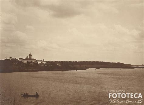 Vedere Dinspre Lac Cu Mănăstirea Căldăruşani Jud Ilfov