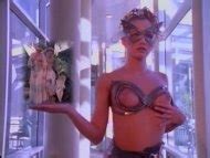 Naked Jennifer Behr In Venus Descending