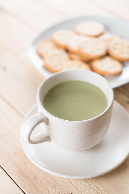 Premium Photo Hot Matcha Latte