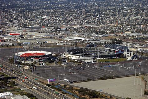 Community groups voice demands for Oakland Coliseum redevelopment