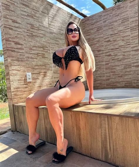 World S Hottest Lawyer Risks Wardrobe Fail In Teeny Bikini As She Marks New Year Daily Star