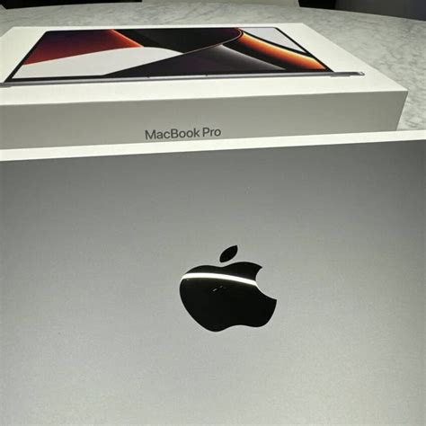 Apple MacBook Pro 14 32GB RAM 1TB SSD M2 MAX. ALMANYA'DAN NAKLİYE ...