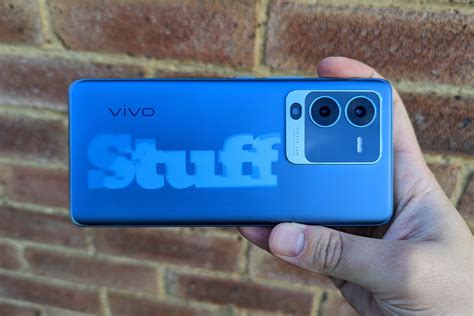 Vivo V25 Pro review: colourful creator | Stuff