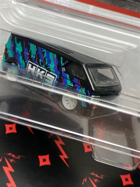 Hot Wheels Twinpack HKS MBK Van Nissan Skyline GT R BCNR33 GTR R33 Hobbies Toys Toys