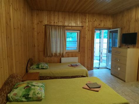 Наши коттеджи - База отдыха Мичуринский дворик