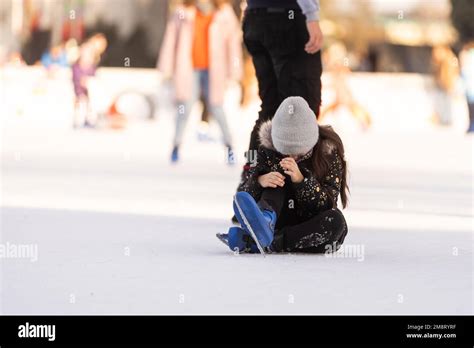 People Sport Trauma Pain And Leisure Concept Young Woman Fell Down