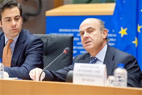 le ministre des finances espagnol dresse le portrait dun pays en