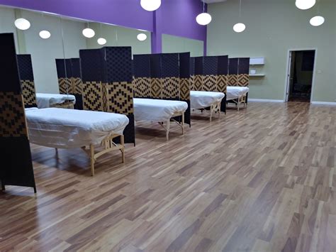 Student Massage Clinic – Orlando School of Therapeutic Massage & Yoga