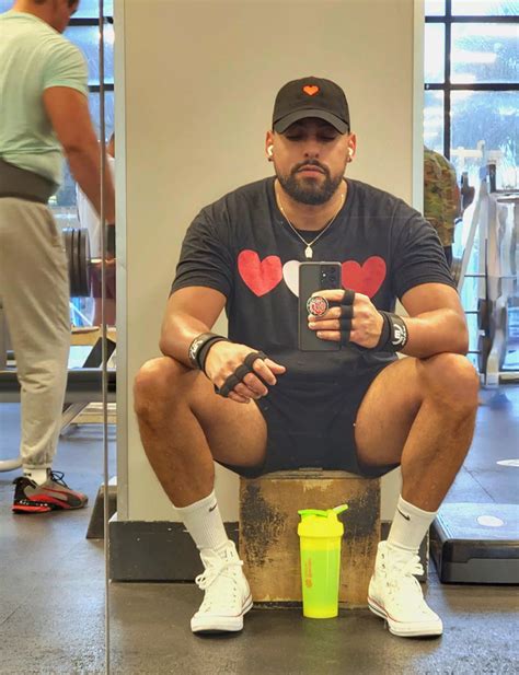 A Lover That Can T Find Love Nudes Chasers NUDE PICS ORG