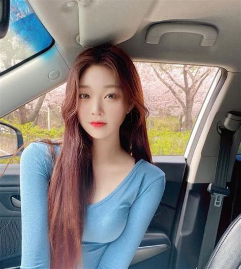 Vẻ đẹp nóng bỏng của hot girl Hàn Quốc hút triệu follow Titanic Nơi mọi thứ được chia sẻ