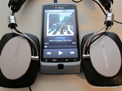The Bowers & Wilkins P5 Mobile Hi-Fi Headphones Review | GearDiary