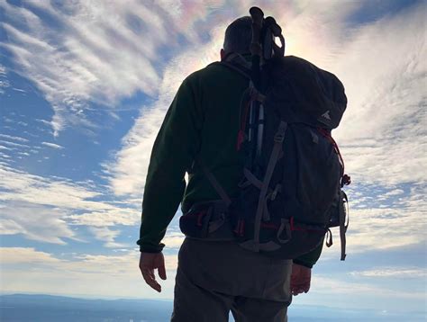 Celebrate Life Stories with Sparrow's In Memoriam Pages