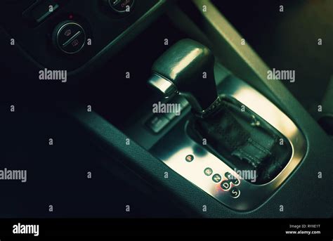 Details of modern automatic car transmission Stock Photo - Alamy