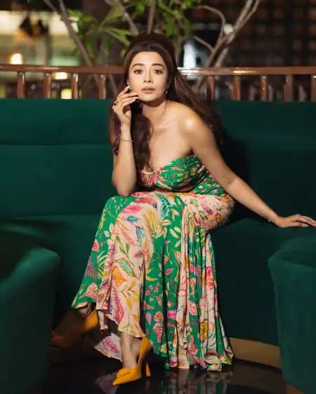 Tina Datta Top Hot Pics And Photo