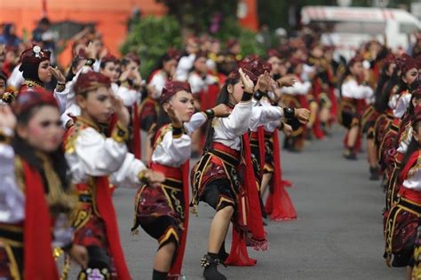Tari Remo Gerakan Sejarah Dan Kostum Yang Digunakan