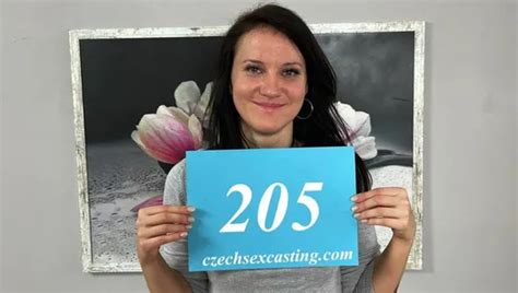 Sch Chterne Milf Zeigt Sich Nackt Und Fickt Unzensiert Xhamster