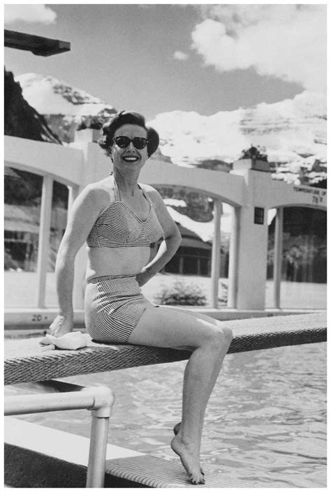 9 Hot Sexy Irene Dunne Bikini Pics