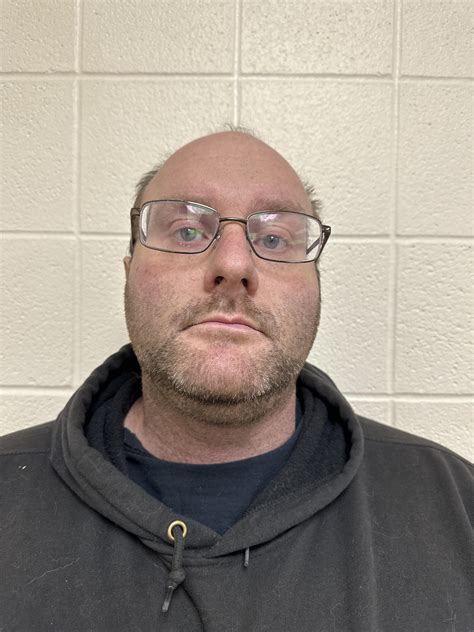 Charles Davis Violent Or Sex Offender In Borden IN IN