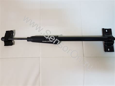 Ограничитель двери багажника Mitsubishi Pajero 4